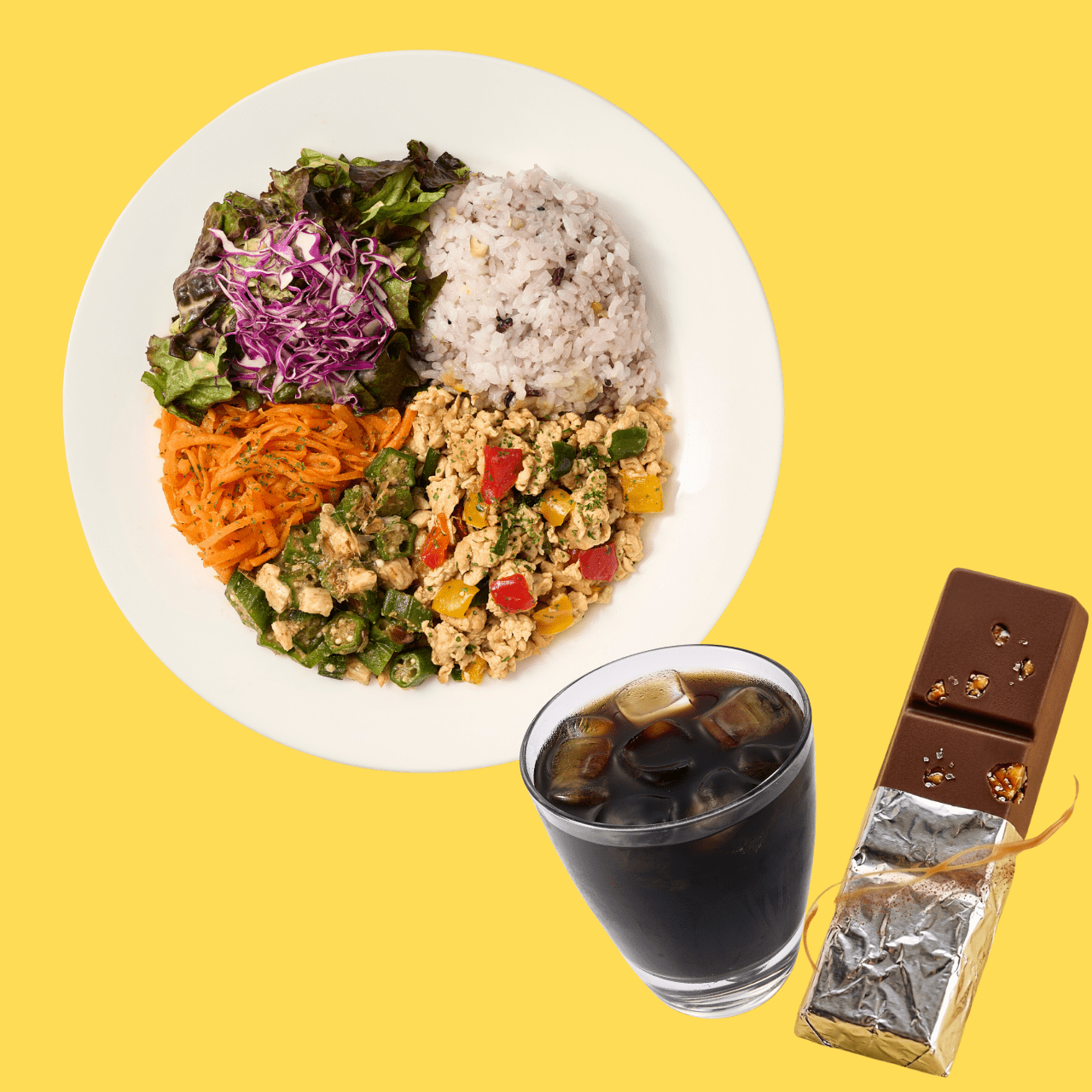 03_香味バジルのチキンガパオーPLATEセット(ドリンク+チョコプロテインバー)